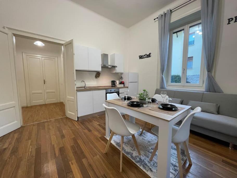Bg Central President Suite Con Parcheggio - Vista Citta Alta بيرغامو المظهر الخارجي الصورة