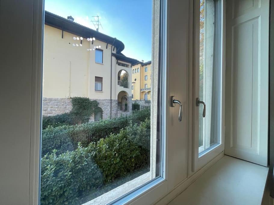Bg Central President Suite Con Parcheggio - Vista Citta Alta بيرغامو المظهر الخارجي الصورة