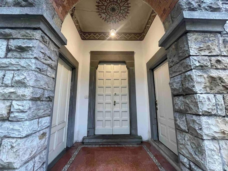 Bg Central President Suite Con Parcheggio - Vista Citta Alta بيرغامو المظهر الخارجي الصورة